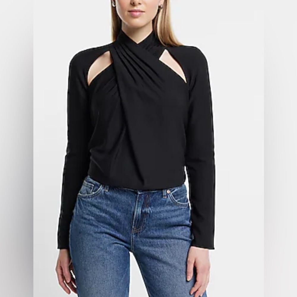 (NWT) Express- Twist Neck Cutout Long Sleeve Open Back Top. Size XS